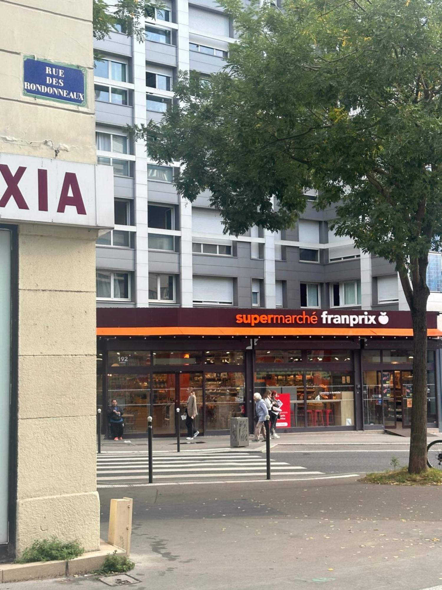 شقة Metro Gambetta باريس المظهر الخارجي الصورة